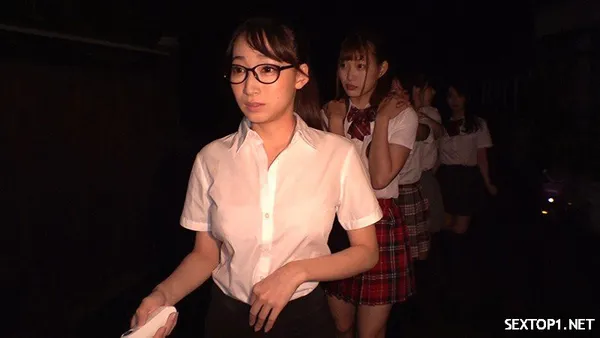 rosa sex Nhóm em học sinh khám phá nhà ma và cái kết